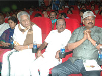 Oruvar Meedhu Oruvar Sainthu - Audio Lauch